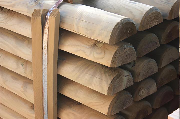 Demi rondins en pin Puy-de-Dôme