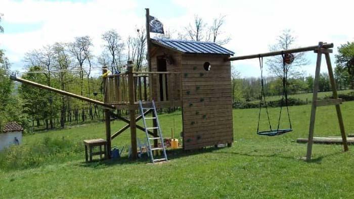 Cabane bateau-pirate 