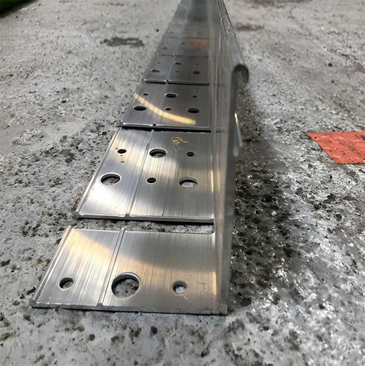 Bordure alu equerre Puy-de-Dôme