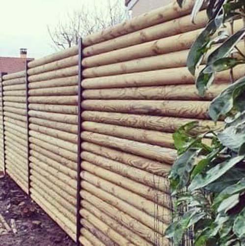 Clôture en rondins